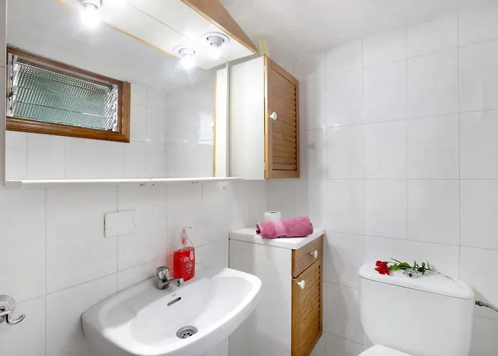 Welcome In Paradise *